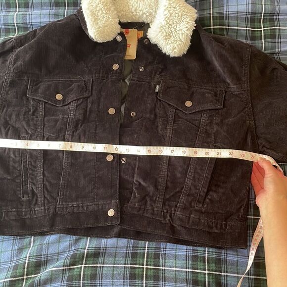 Levi’s Women’s Sherpa Baby Baggy Trucker Black Jacket Size L - Picture 7 of 10